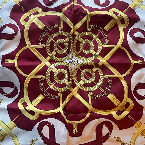 Vintage Hermes Red and Gold Silk Scarf NWOT - Picture 2 of 4